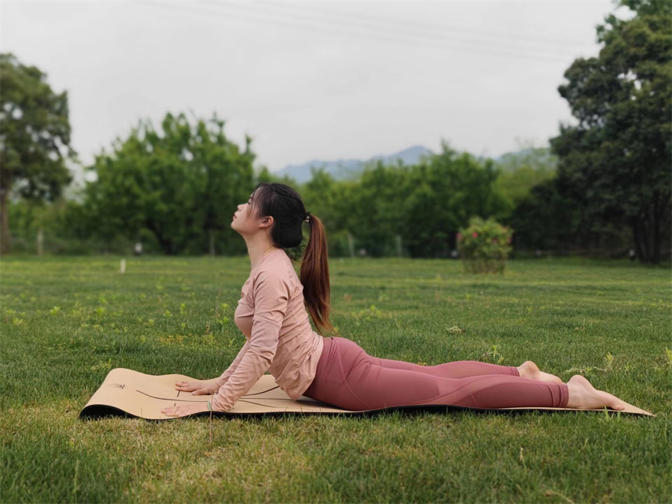 倒箭式 Vipareeta Karani Asana (inverted pose)