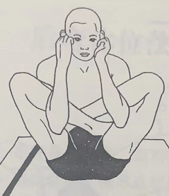 胎儿式 Garbhasana (womb pose)  调节肾上腺素 促进消化 增强平衡 第 1 张