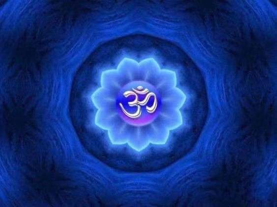 瑜伽裡的「 OM 」是什麼意思?  唱诵 冥想 瑜伽疗愈 OM 唱诵 瑜伽放松 自然疗法 瑜伽招生 第 1 张