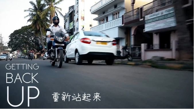 他练阿斯汤加 10 多年,经历车祸差点瘫痪,1 年后重新开始,让无数人感动! 第 1 张 他练阿斯汤加 10 多年,经历车祸差点瘫痪,1 年后重新开始,让无数人感动! 第 1 张