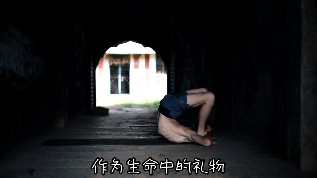 他练阿斯汤加 10 多年,经历车祸差点瘫痪,1 年后重新开始,让无数人感动! 第 17 张 他练阿斯汤加 10 多年,经历车祸差点瘫痪,1 年后重新开始,让无数人感动! 第 17 张