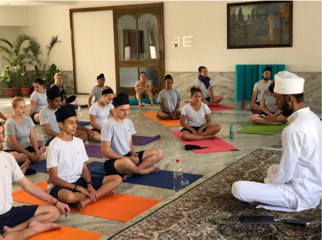 Yogi Bhajan 给你孩子的十件事(一) 孩子 父母 灵魂 关系 YogiBhajan 神性 儿子 第 1 张 Yogi Bhajan 给你孩子的十件事(一) 孩子 父母 灵魂 关系 YogiBhajan 神性 儿子 第 1 张