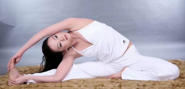 瑜伽 + 按摩保养卵巢,让你的美丽停不下来! 女性 器官 腹部 肾脏 卵巢 脊柱 维生素 第 10 张 瑜伽 + 按摩保养卵巢,让你的美丽停不下来! 女性 器官 腹部 肾脏 卵巢 脊柱 维生素 第 10 张