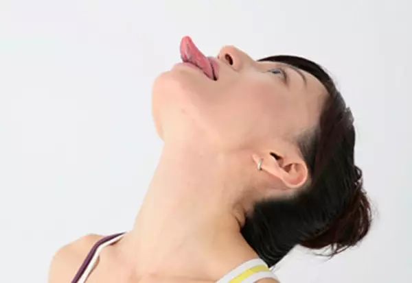 脸部瑜伽,让你好像重返“20 岁”! 改善肤色 养颜美容 抗衰老 面部瑜伽 第 9 张 脸部瑜伽,让你好像重返“20 岁”! 改善肤色 养颜美容 抗衰老 面部瑜伽 第 9 张
