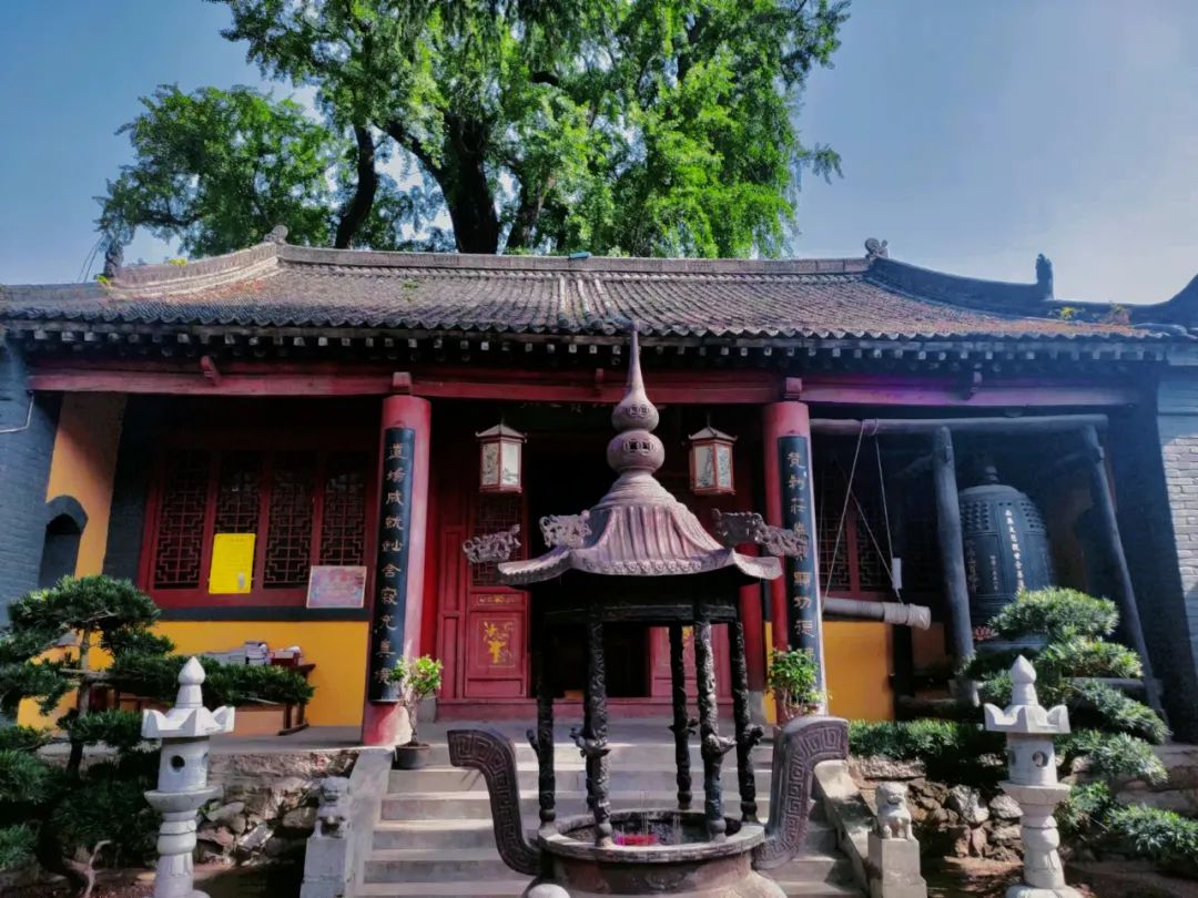 离西安不到一小时,休闲、礼佛、静修... 终南山下你想要的全都有! 寺院 银杏 天子峪 修行 西安 终南山 白塔寺 第 5 张 离西安不到一小时,休闲、礼佛、静修... 终南山下你想要的全都有! 寺院 银杏 天子峪 修行 西安 终南山 白塔寺 第 5 张